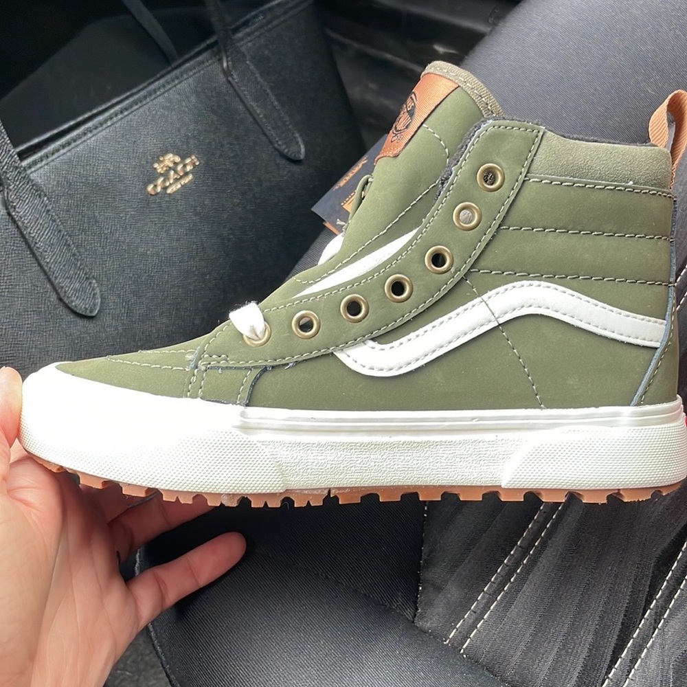 Vans Sk8-hi MTE boots/shoes NWT